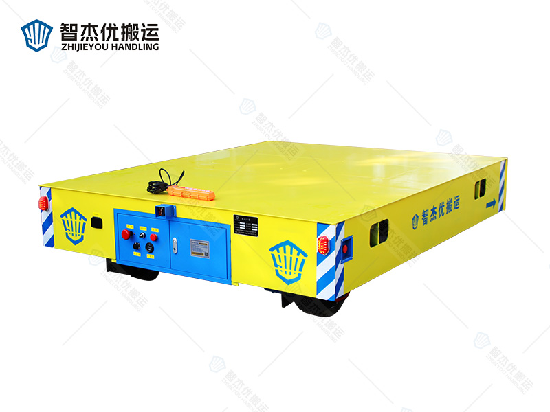 差速轉向全向無軌車