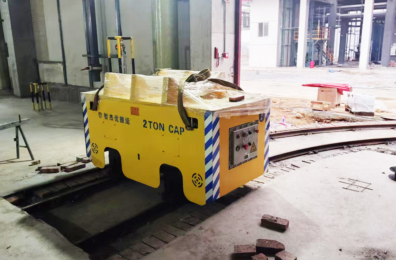 U型防爆軌道車(chē)成功交付  破解車(chē)間特殊轉(zhuǎn)彎運(yùn)輸難題